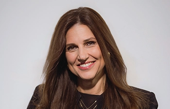 Valeria Gargiulo, Chief People & Sustainability Officer (CPSO) & Arbeitsdirektorin (Portrait)